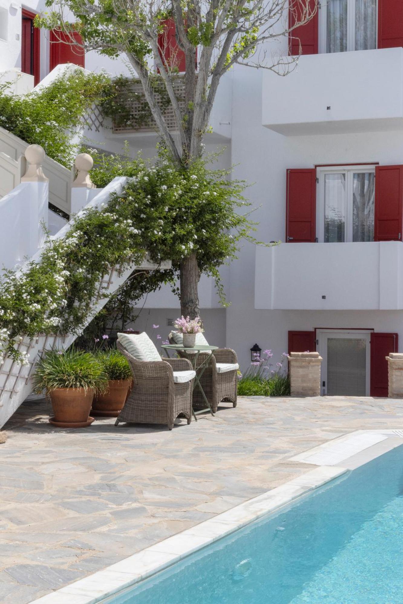 Otel Despotiko 4*